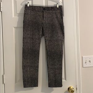 Never worn Banana Republic cropped pants, size 4P